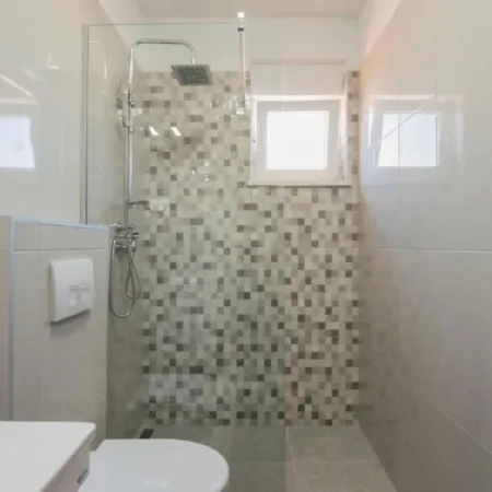 Haus Stella In Kapelica- Istrien Mit Privatem Pool By Interhome *